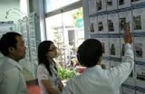 Nhiều sàn giao dịch bất động sản thu hẹp hoạt động 