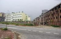 Vừa đói vốn, vừa có nguy cơ “đắp chiếu” 