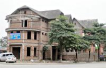 Thách thức trong nhiệm kỳ mới: Nghịch lý giá nhà đất