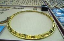 Vàng tăng vọt thêm gần 700.000 đồng/lượng