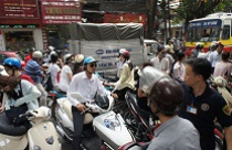 Vạch mặt ‘đại gia’ thao túng giá vàng 