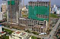 Chủ đầu tư bất động sản tìm vốn trong dân