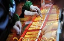 Giá vàng lao dốc, xuống dưới 45 triệu đồng