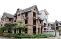 Nhà bỏ hoang: Điệp khúc cũ ở những đô thị mới 