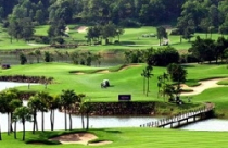 Sân gôn, resort đang “giữ” đất để sử dụng dần