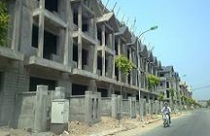 Ai 'làm xiếc' nhà đất Vân Canh?