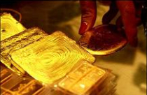 Kiểm soát chặt hoạt động kinh doanh vàng 