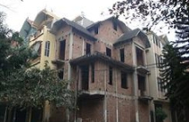 Biệt thự vẫn bỏ hoang do xử lý còn “nương tay”?! 