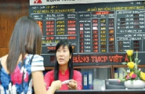 Lãi suất qua đêm liên ngân hàng lên 23%/năm