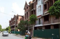 Nhà, đất phía Tây giảm khoảng 5% do nhà đầu tư “bán tháo” 