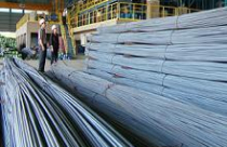 Lãi suất cao, hàng tồn kho nhiều: Gánh nặng hai vai 