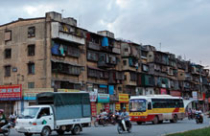 Đất thổ cư, chung cư cũ đắt hàng 