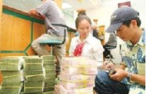 Lãi suất liên ngân hàng giảm ở tất cả các kỳ hạn 