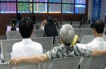 Xả hàng cổ phiếu địa ốc, Vn-Index xuống sát 377 điểm 