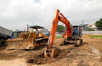 Địa ốc liên doanh liên kết để vượt khó 