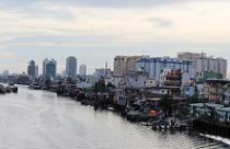 Tết nghèo của ngành chứng khoán, bất động sản 