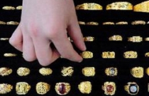 Giá vàng có thể lên 2.000 USD/ounce năm 2012 