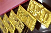 Đầu năm, nhiều người mua vàng lấy may 