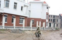 Thị trường bất động sản năm 2012: Không chỉ ngóng vốn ngân hàng