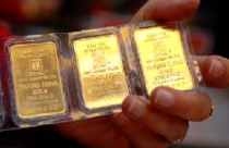 2012: Giá vàng thế giới vẫn “đi như bão”? 