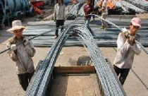 Thép: Chưa có xu hướng giảm giá