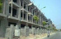 Hơn 90% nhà dự án tại Hà Nội chưa có “sổ đỏ” 