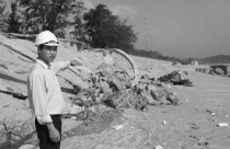 Biển “nuốt” khu du lịch