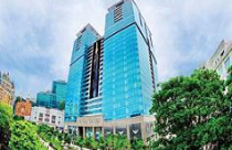 Những doanh nghiệp bất động sản “ngồi trên đống tiền”