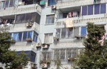 Chung cư cũ tiếp tục xuống giá