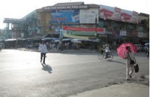 Đìu hiu trung tâm thương mại 