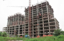 Ngân hàng hạ lãi suất, tiền sẽ chảy về bất động sản? 