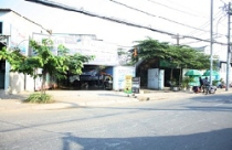 DN bất động sản tìm cách... 'sống tạm' 