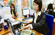 Hạ trần lãi suất: 'Bài thuốc' cũ, kỳ vọng mới 