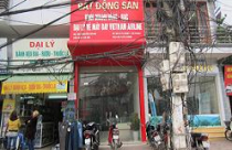 Bi hài chuyện “cò” bất động sản thời đóng băng 