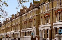 Dân Anh ở nhà thuê vì giá nhà đất tăng cao