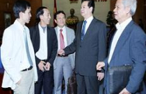 Hạ lãi suất, giảm thuế để cứu doanh nghiệp