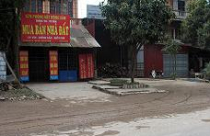 Môi giới địa ốc VIP đi bán trà đá 