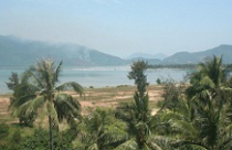 Resort Lăng Cô bị tố “treo đầu dê, bán thịt chó”? 