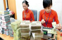 Tín dụng tiếp tục sụt giảm 