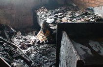 Cháy chung cư, cả trăm người hoảng hốt