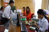 Khó hạ lãi suất 