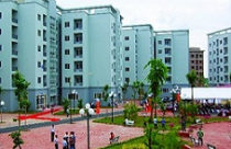 Vì sao nhà thu nhập thấp lại bán giá cao? 