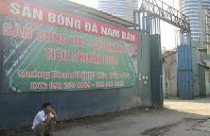 Nhiều dự án bất động sản “đổi vận” thành sân bóng đá