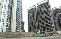 Giá bất động sản còn giảm được nhưng không ai mua