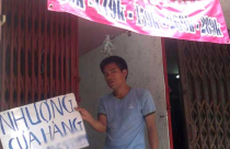 Ồ ạt sang mặt bằng giá rẻ vì kinh doanh ế ẩm