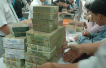 Phép thử đầu tiên cho lãi suất 9%