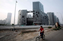 Các doanh nghiệp địa ốc Trung Quốc “gặp hạn”