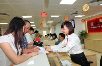 Ngân hàng “hứa” giảm lãi suất xuống dưới 15%