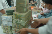 Nhất loạt áp 'trần' lãi suất cho vay mới