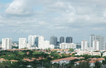 Lợi nhuận doanh nghiệp địa ốc tiếp tục sụt giảm